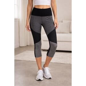 Lululemon Mesh With Me Grey Crop Leggings 18" Active Gym Run Low Rise Womens 2